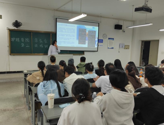春风化雨无声教育服务理念与模式方针坚