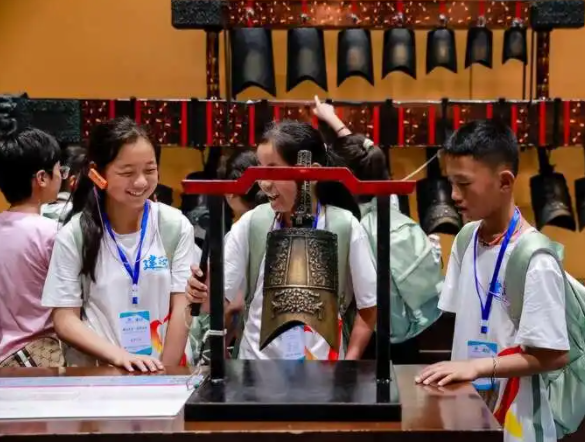 教育长跑令营研学为桥让少年的梦想从高