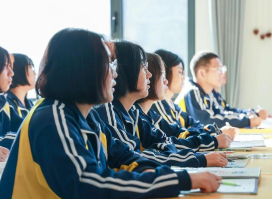 引导学生层层深化破解难题这种技能才能