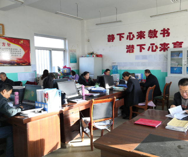 核心的就业育人主题教育引导毕业生树立