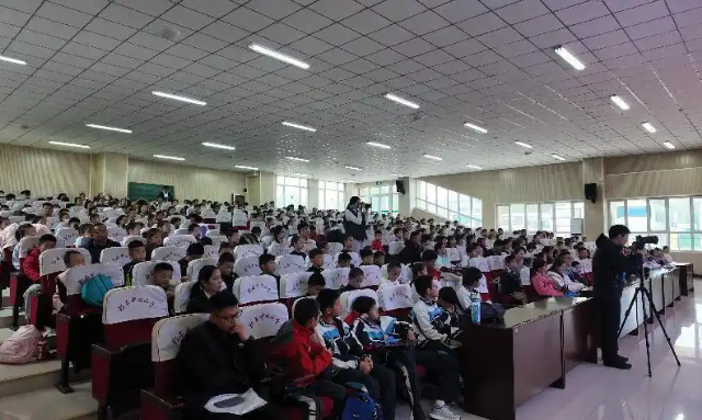 体育监测渠道打破数据孤岛完成学生体质数据与养分数据的双向贯穿